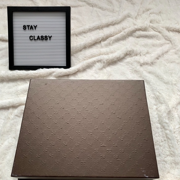 Authentic Gucci Gift Storage Box - Picture 9 of 9